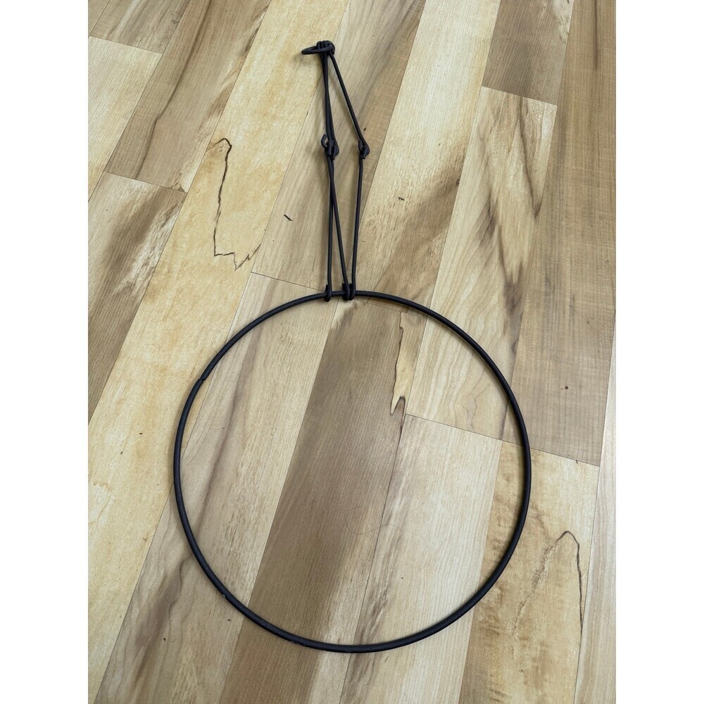Black Metal Hanging Basket Ring with Chain Hanger